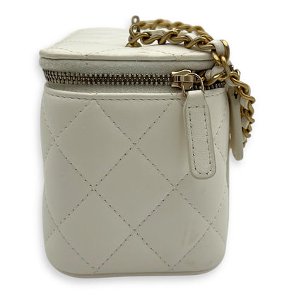 Vanity pearl crush Crossbody Bag White in Calfskin, Gold hardware