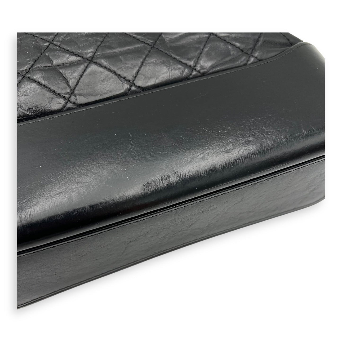 Gabrielle Medium Black Shoulder Bag in Calfskin, Mixed hardware