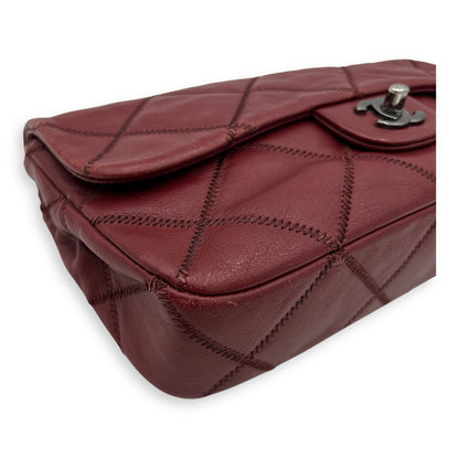 Classic Diamond Stitch Quilted Red Shoulder Bag in Calfskin, Ruthenium hardware