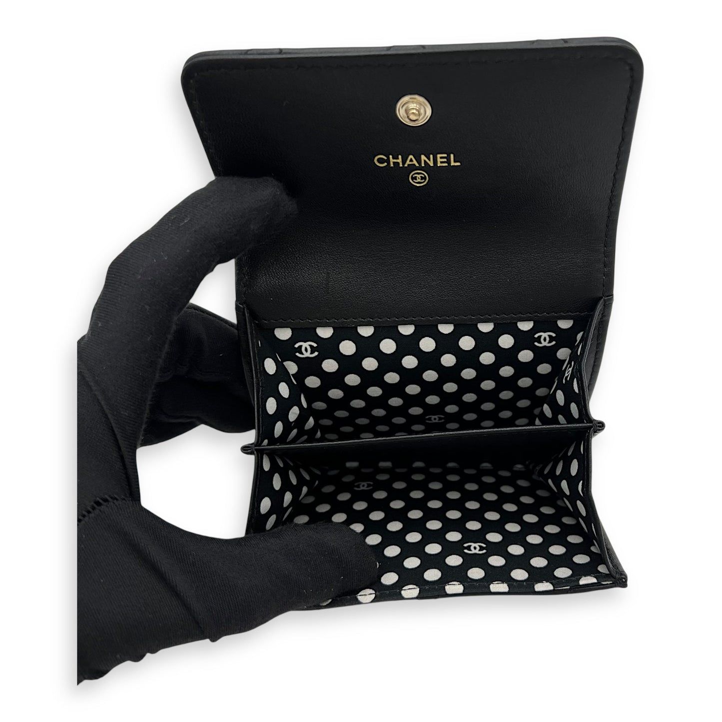 Pearl wallet Wallet Small Black in Lambskin, Gold hardware