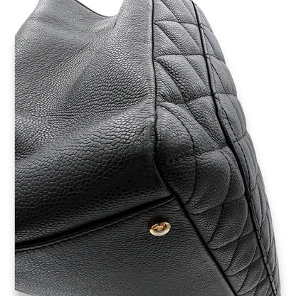 GST XL Black Tote Bag in Caviar Leather, Gold hardware