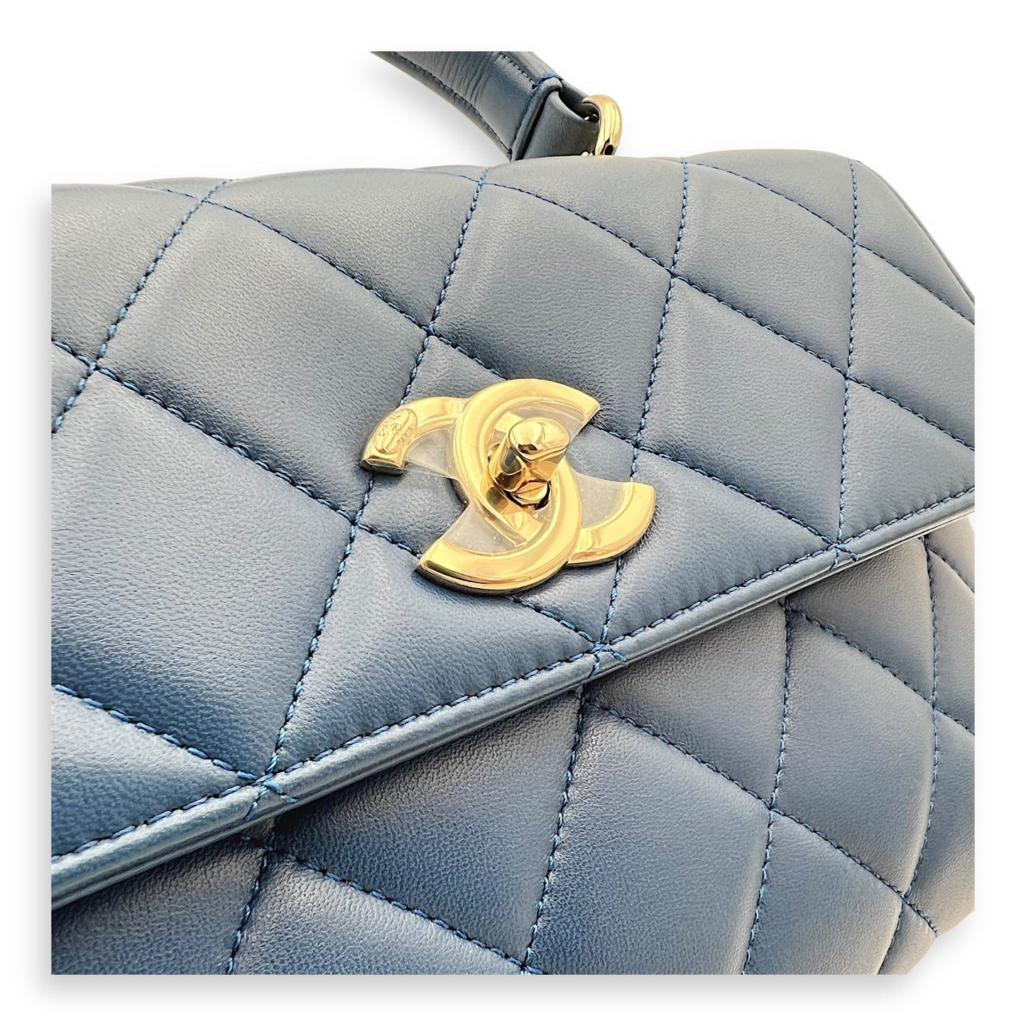 Trendy CC Top Handle Bag Blue in Lambskin, Gold hardware