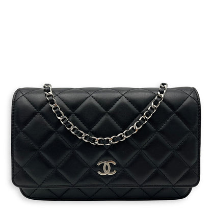 CC Wallet On Chain Black in Lambskin, Silver hardware