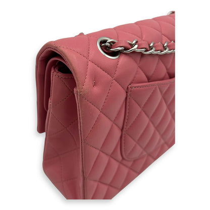Classic Medium Pink Shoulder Bag in Lambskin, Silver hardware