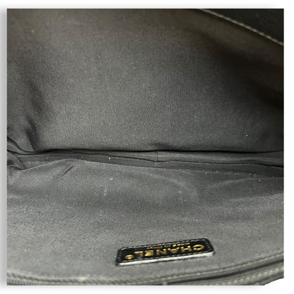 GST Large Black Shoulder Bag in Caviar Leather, Gold hardware