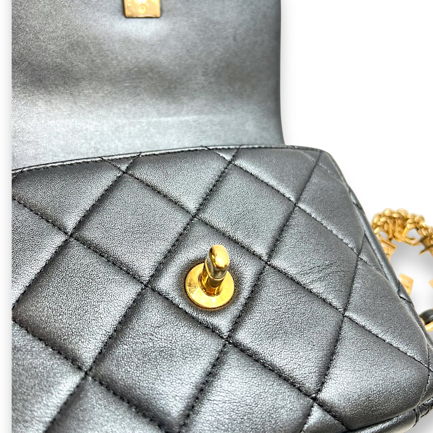 Charm chain Grey Crossbody Bag in Calfskin, Gold hardware
