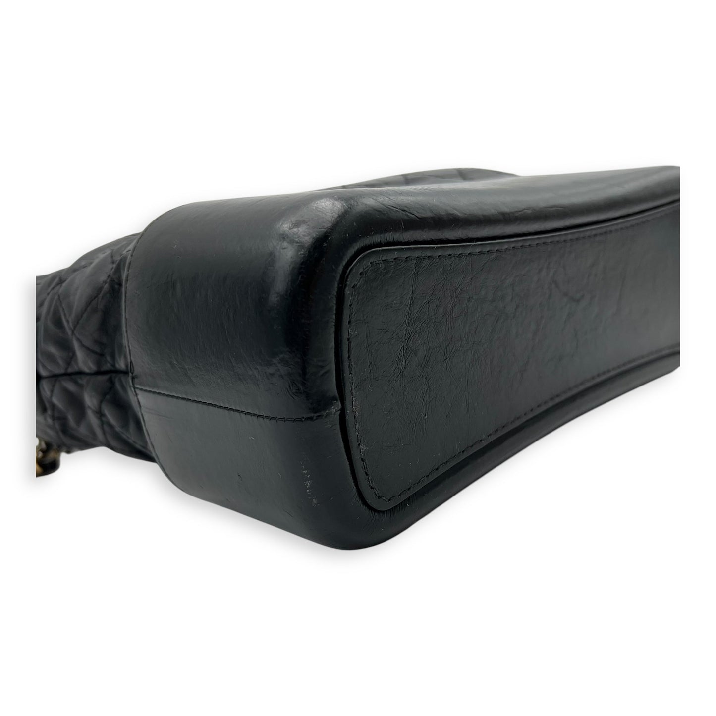 Gabrielle Medium Black Shoulder Bag in Calfskin, Mixed hardware
