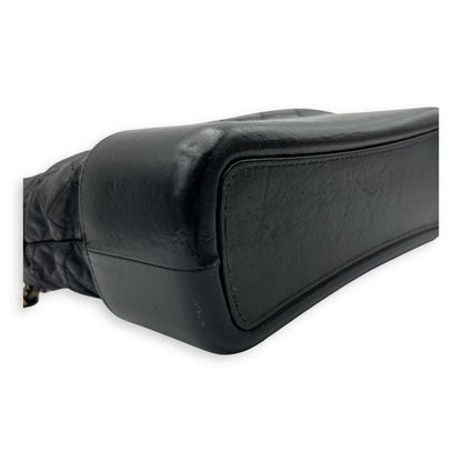Gabrielle Medium Black Shoulder Bag in Calfskin, Mixed hardware