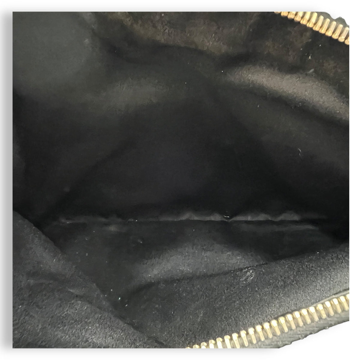 GST XL Black Tote Bag in Caviar Leather, Gold hardware