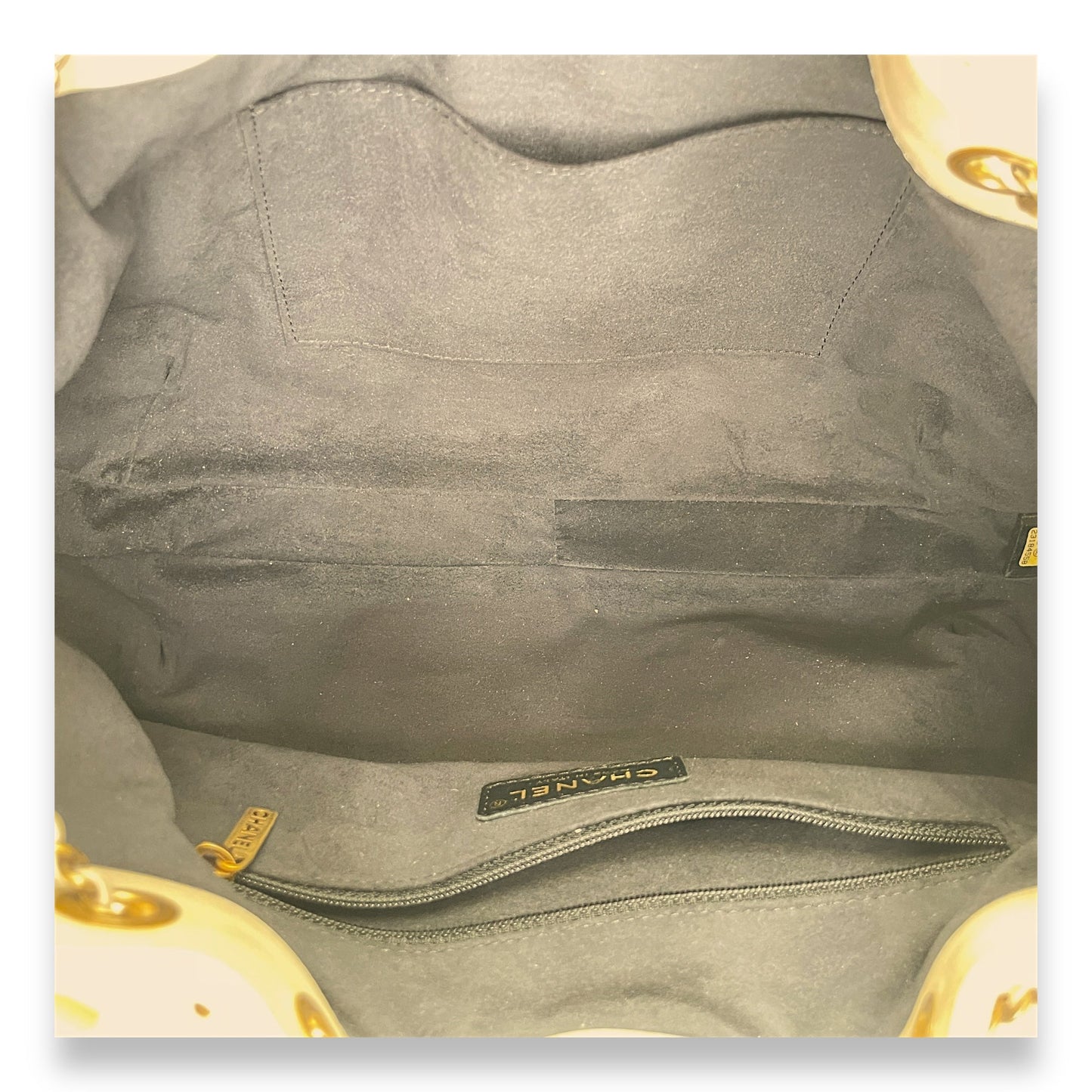 Drawstring CC White Bucket Bag in Lambskin, Gold hardware