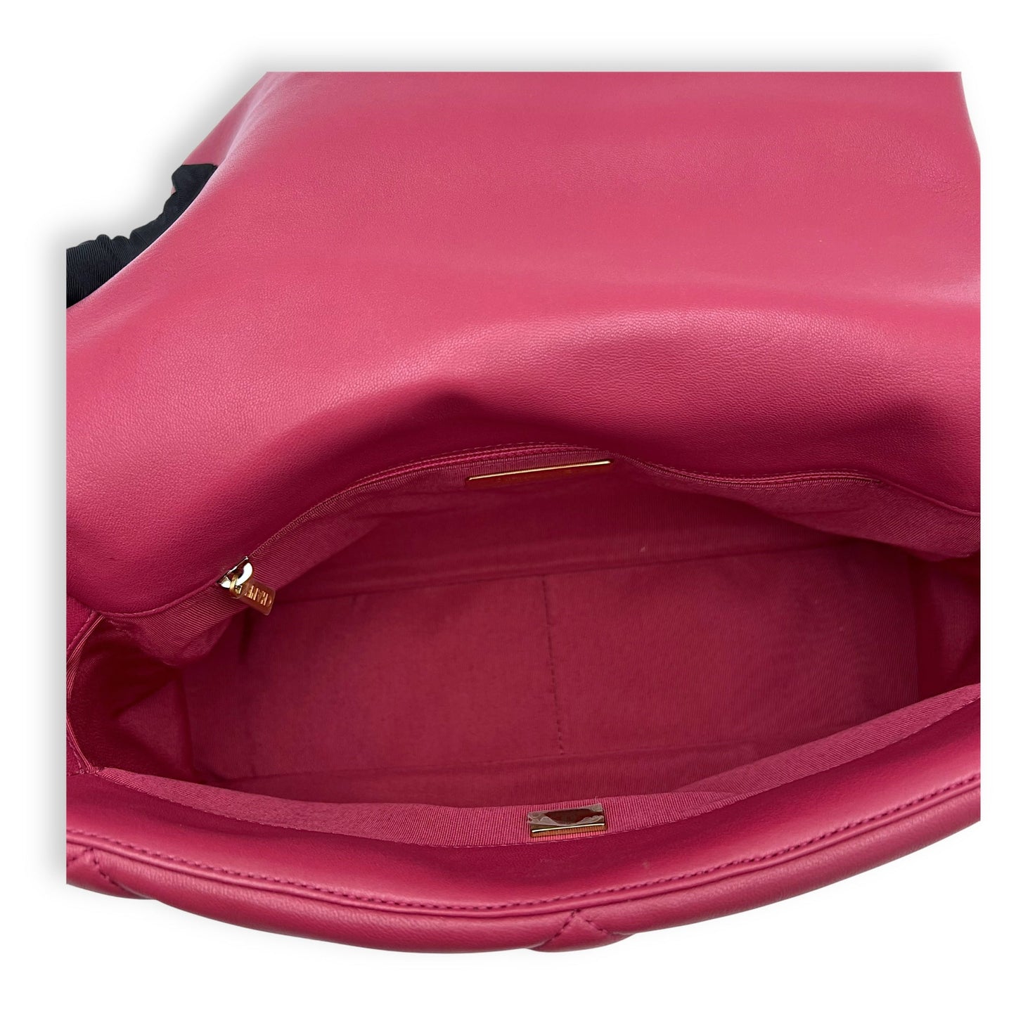 C19 Large Pink Shoulder Bag in Lambskin, Mixed hardware