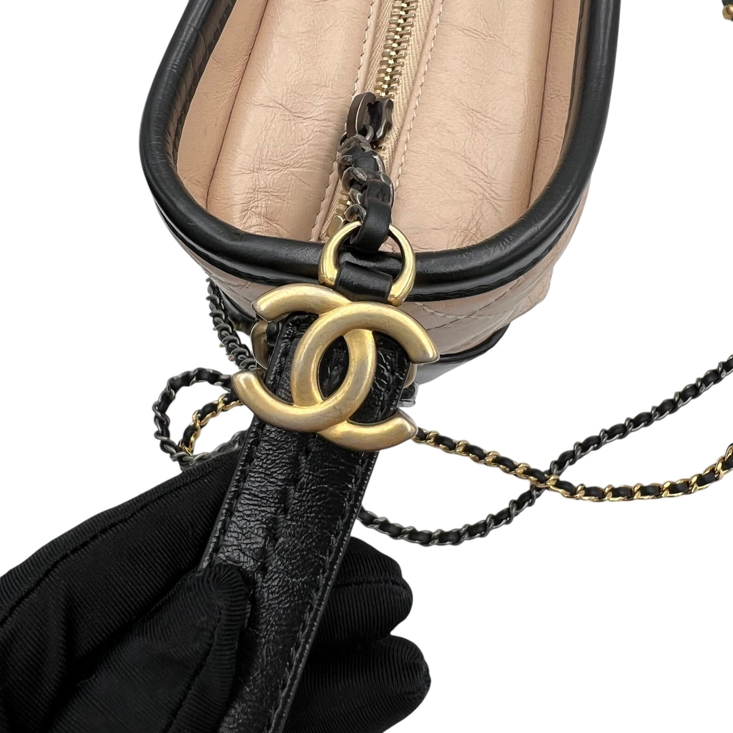 Gabrielle Large Beige Shoulder Bag in Calfskin, Mixed hardware