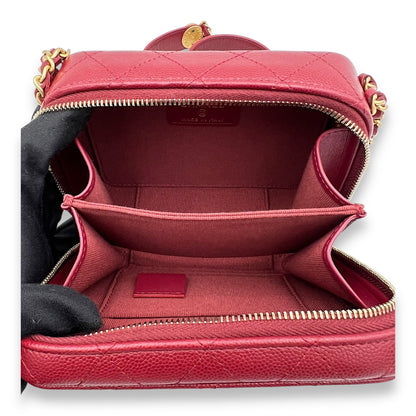 CC Shoulder Bag Red in Caviar Leather, Gold hardware
