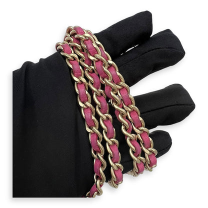 Classic Wallet On Chain Pink in Lambskin, Gold hardware