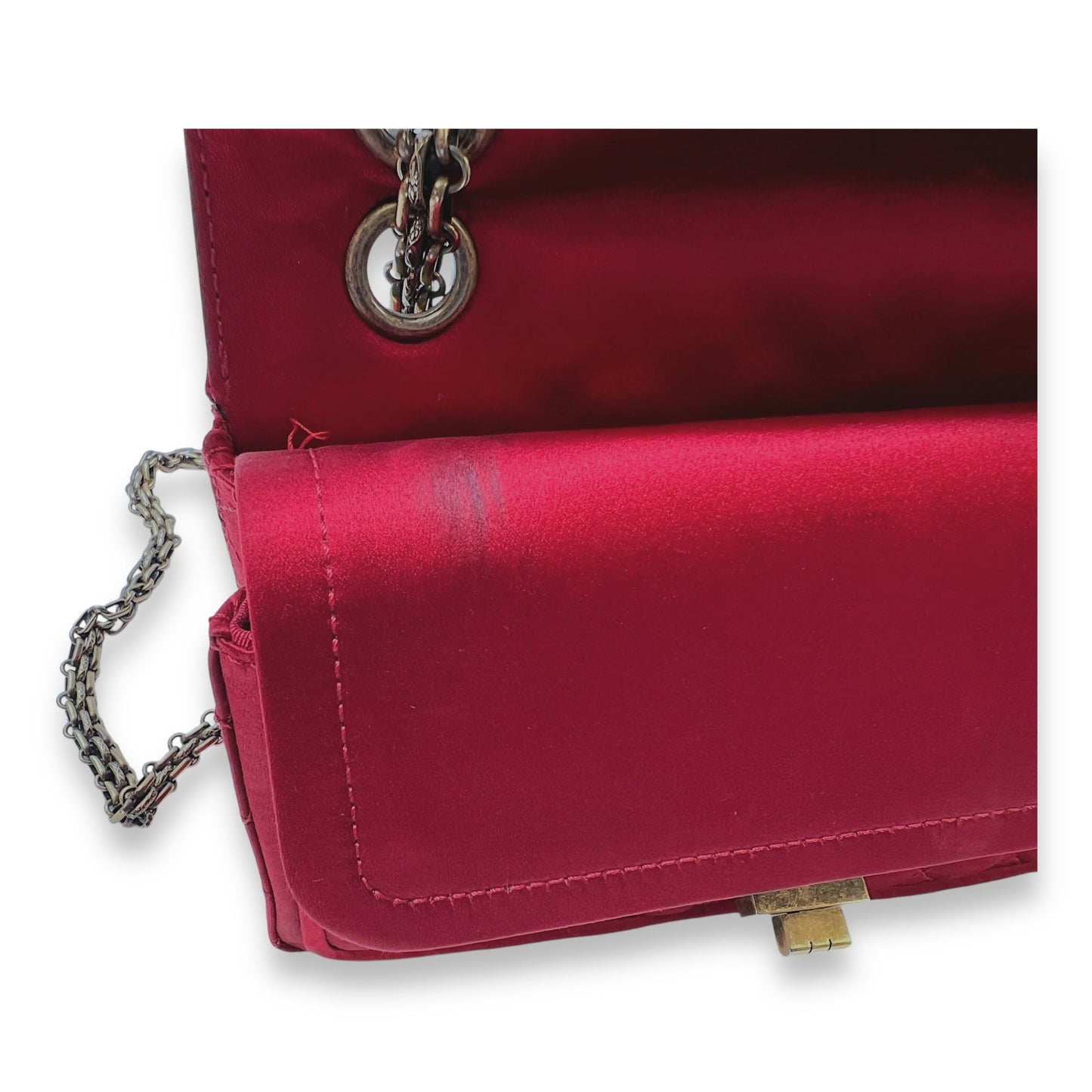 2.55 Reissue  225 Shoulder bag in Satin, Gold Hardware
