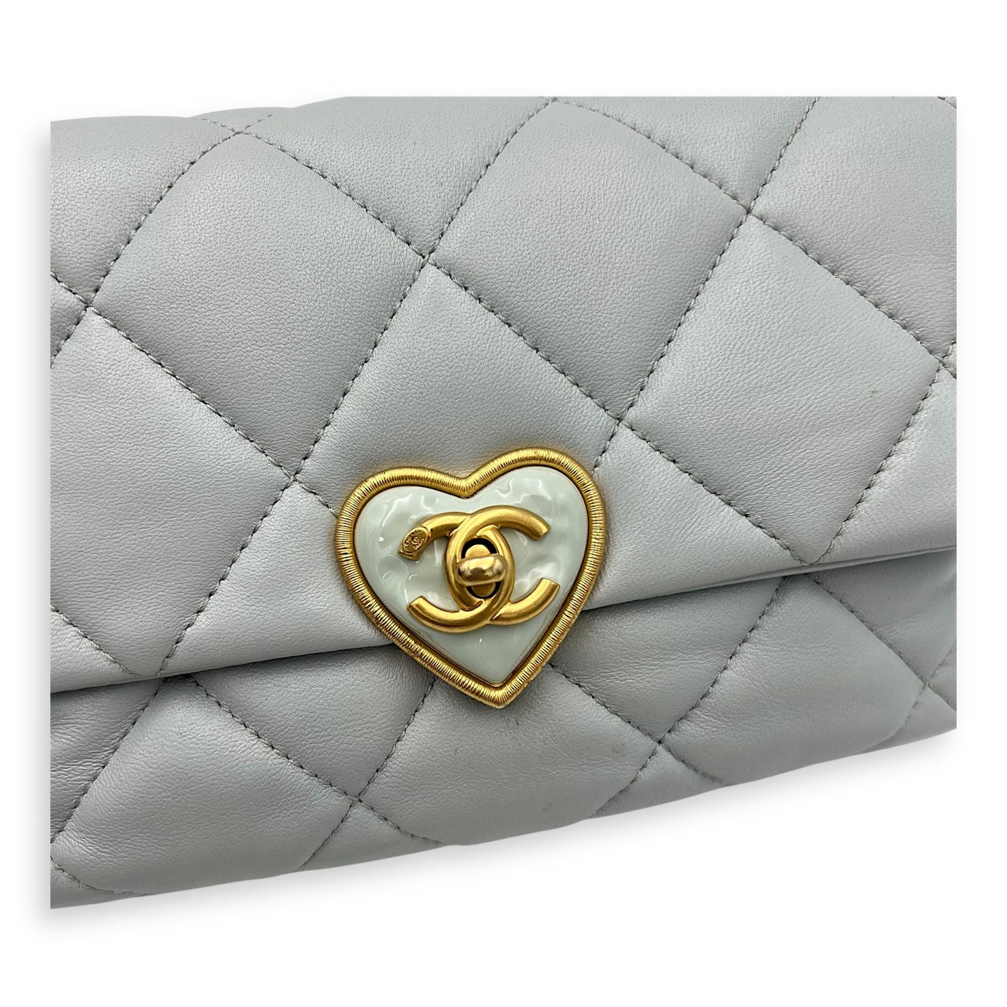 Heart Flap Shoulder Bag Blue in Lambskin, Gold hardware