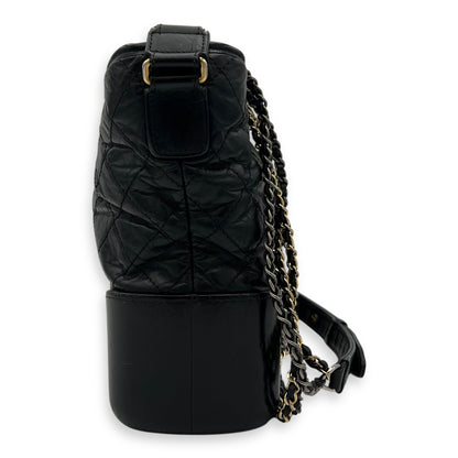 Gabrielle Medium Black Shoulder Bag in Calfskin, Mixed hardware
