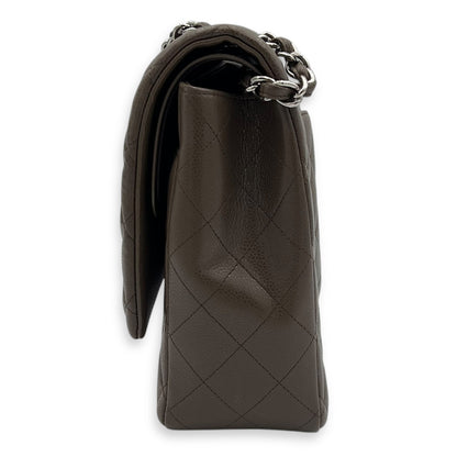 Classic Shoulder Bag Maxi Green in Caviar Leather, Silver hardware