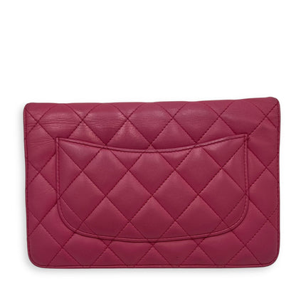 Classic Wallet On Chain Pink in Lambskin, Gold hardware