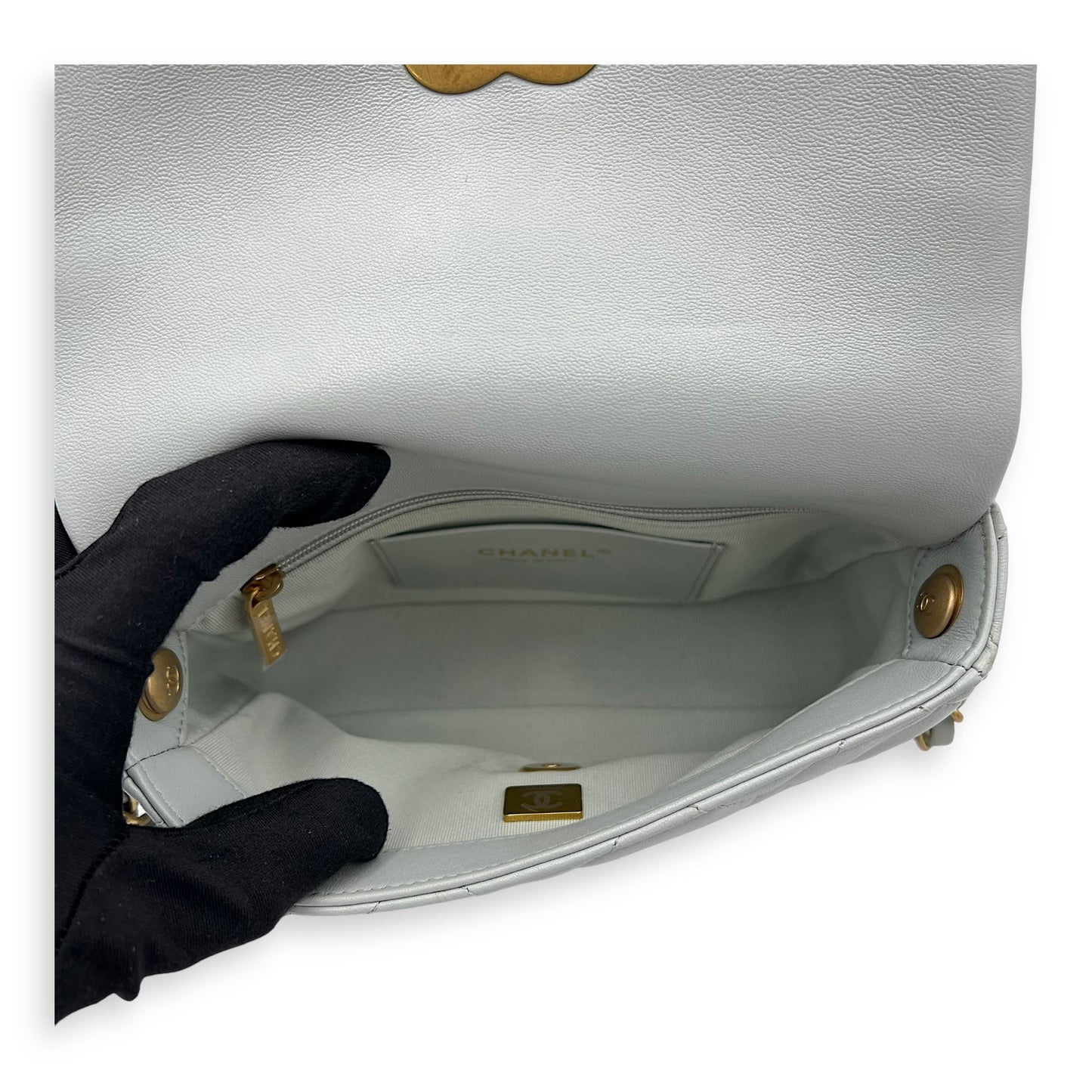 Heart Flap Shoulder Bag Blue in Lambskin, Gold hardware