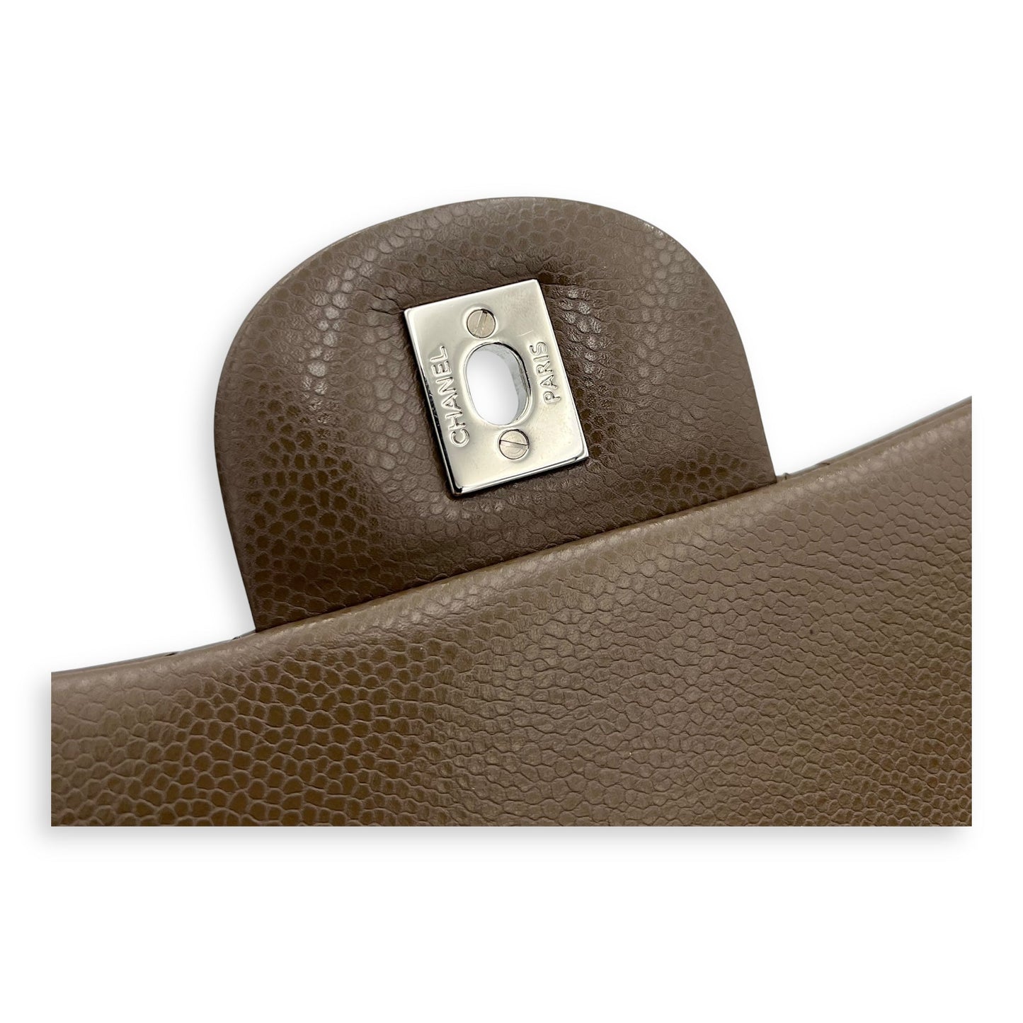 Classic Shoulder Bag Maxi Green in Caviar Leather, Silver hardware