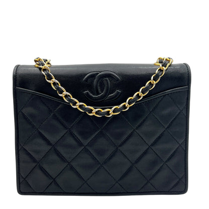 Vintage Shoulder Bag Black in Lambskin, Gold hardware