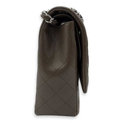 Classic Shoulder Bag Maxi Green in Caviar Leather, Silver hardware