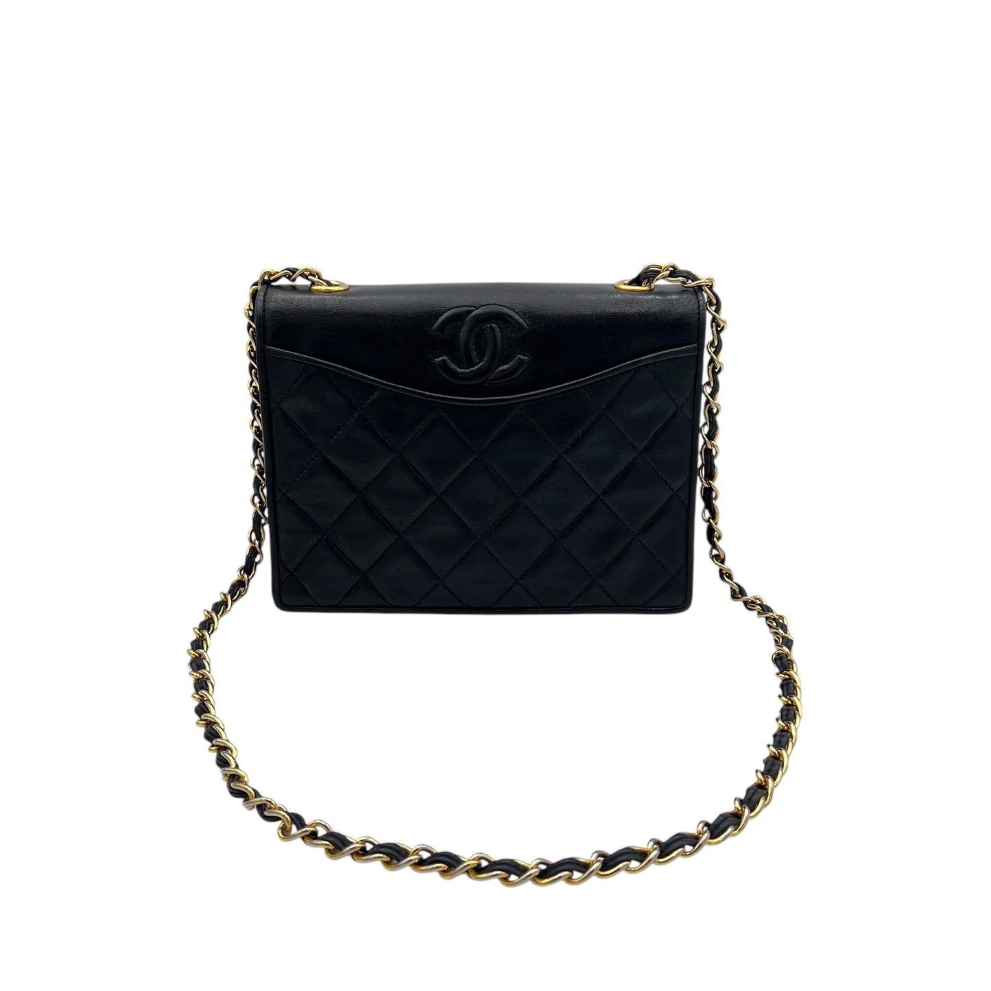 Vintage Shoulder Bag Black in Lambskin, Gold hardware