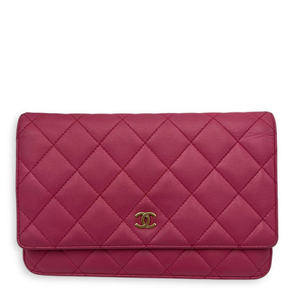Classic Wallet On Chain Pink in Lambskin, Gold hardware