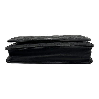 Classic Wallet On Chain Black in Lambskin, Silver hardware