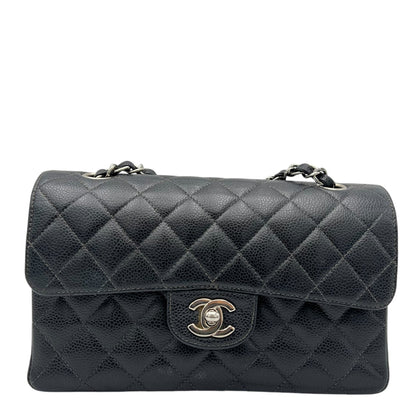 Classic Shoulder Bag Black in Caviar Leather, Silver hardware