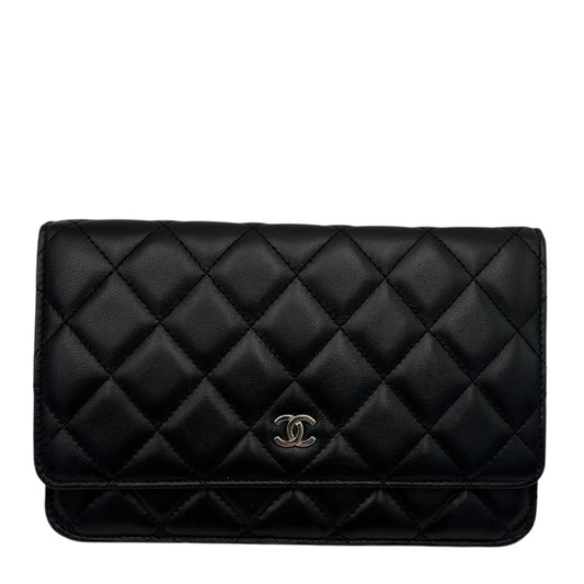 Classic Wallet On Chain Black in Lambskin, Silver hardware