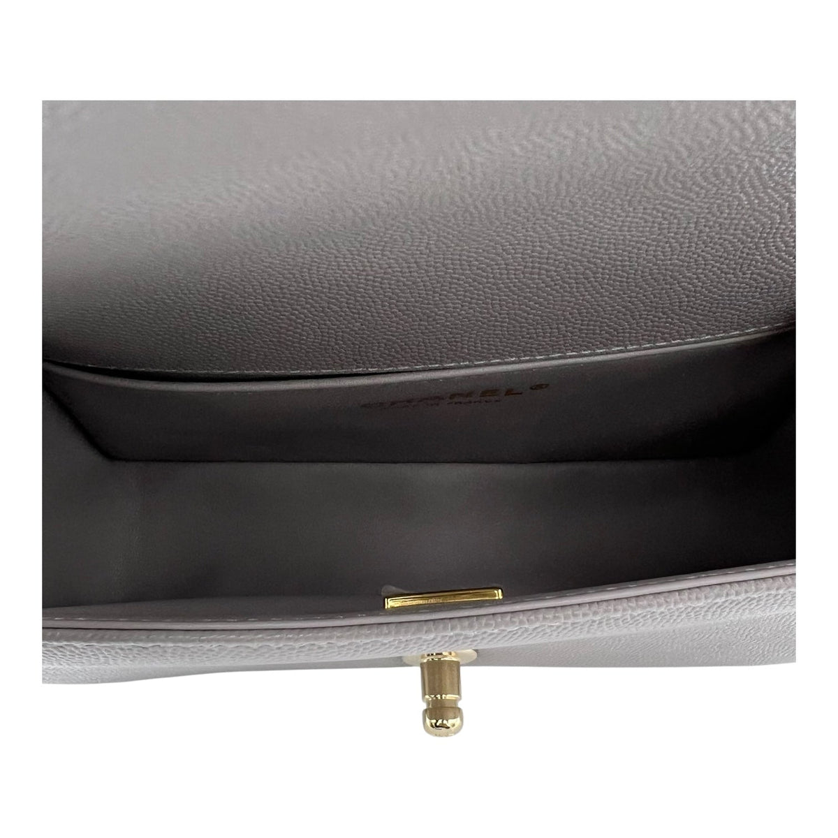 Chevron Quilted Boy Small Grey Shoulder Bag in Caviar Leather, Gold hardware