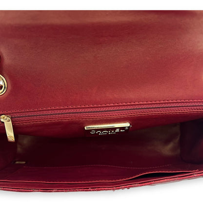 Classic Red Shoulder Bag in Python Leather, Gold hardware