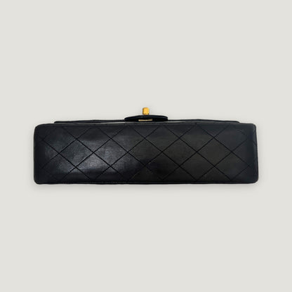 CHANEL CLASSIC MEDIUM BAG