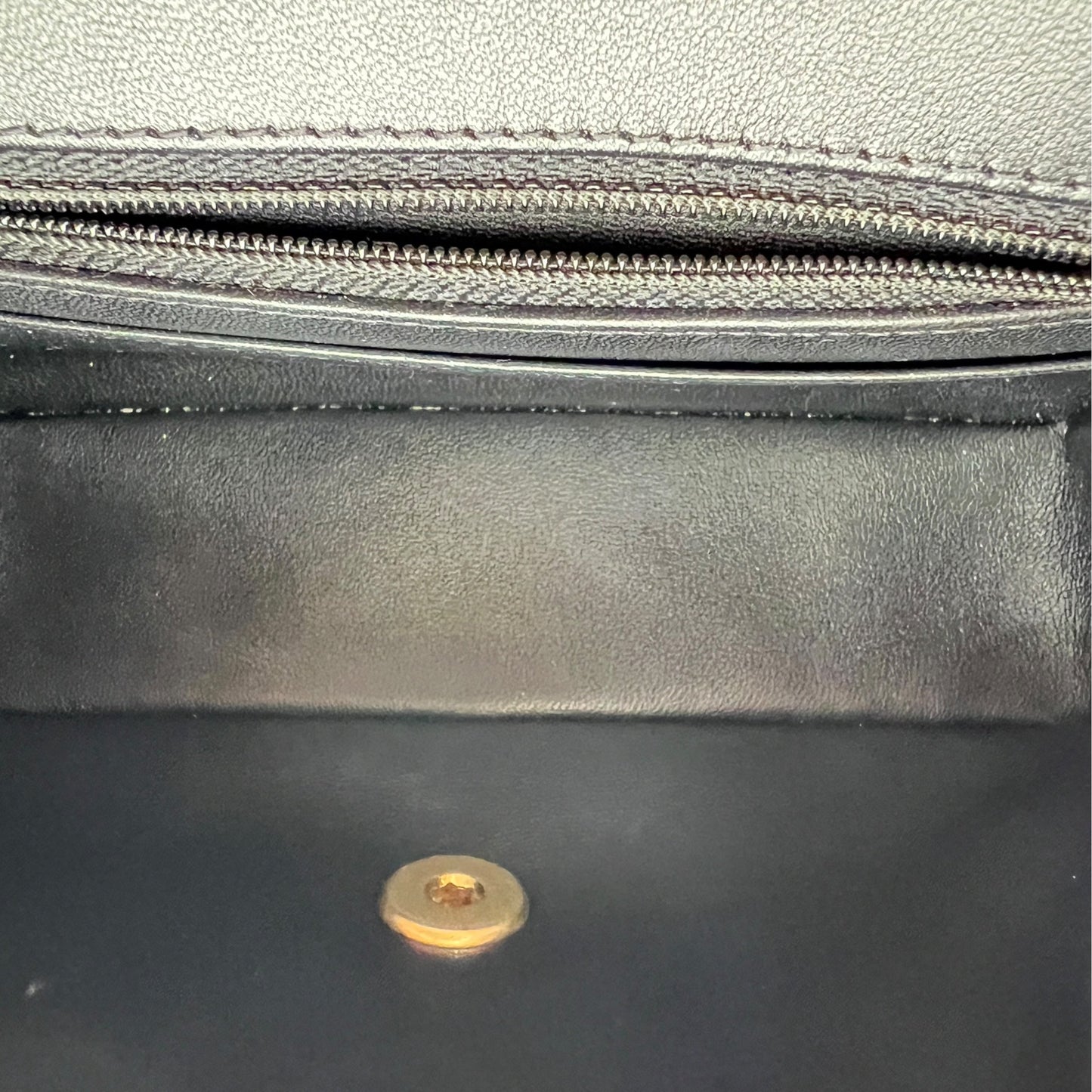 Square Flap Chain Black Crossbody Bag in Lambskin, Gold hardware