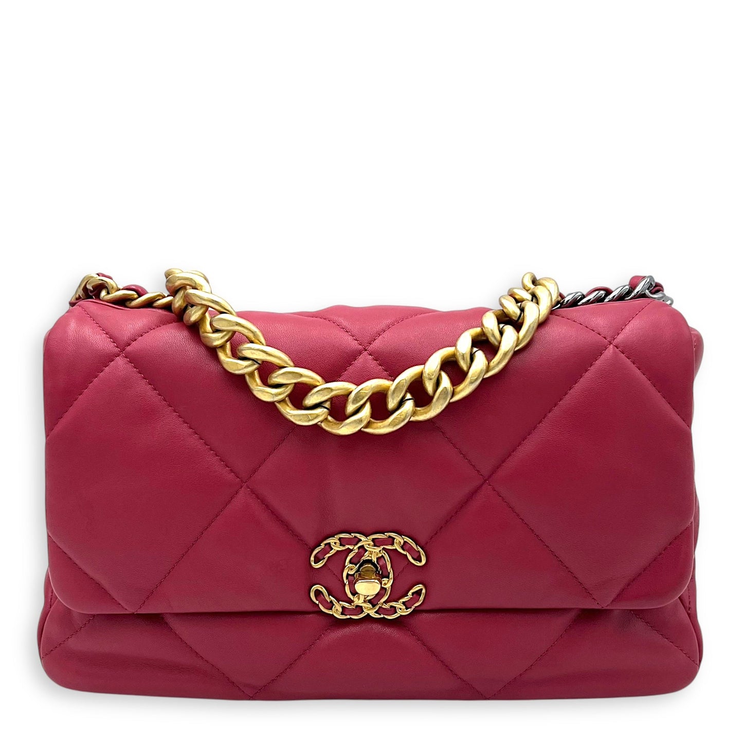 C19 Large Pink Shoulder Bag in Lambskin, Mixed hardware