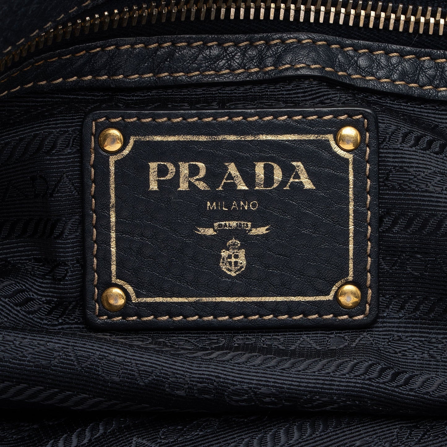 Prada Tessuto Belted Large Convertible Tote (SHF-TsQlSW)