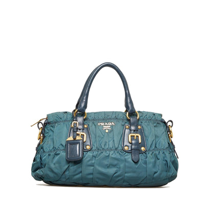 Prada Tessuto Gaufre Satchel (SHG-0R0qvC)