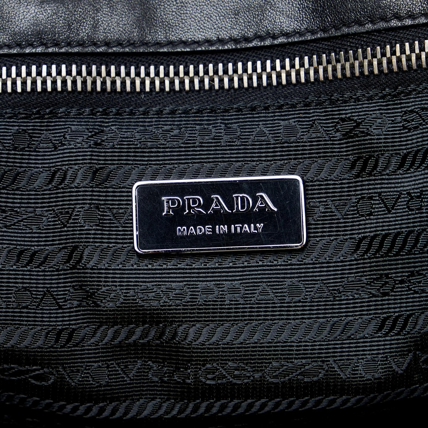 Prada Tessuto Gaufre Tote Bag (SHG-NNIsSd)