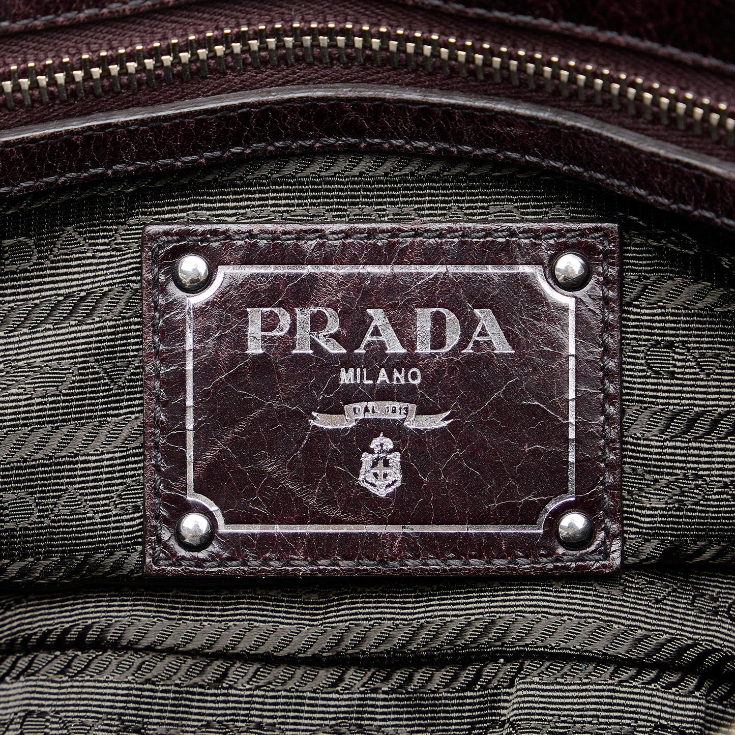 Prada Vitello Trimmed Tessuto Satchel (SHG-Iy1p3a)