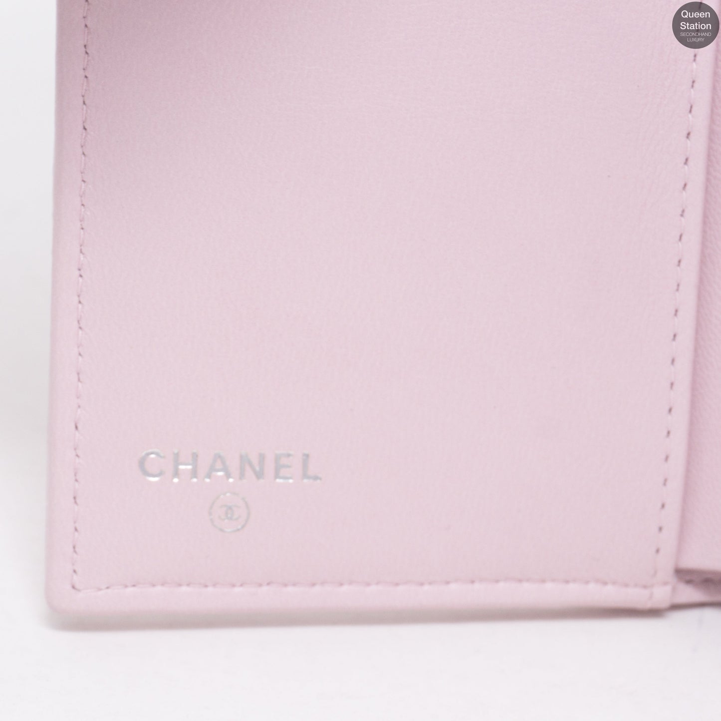 Classic Flap Wallet Light Pink Leather