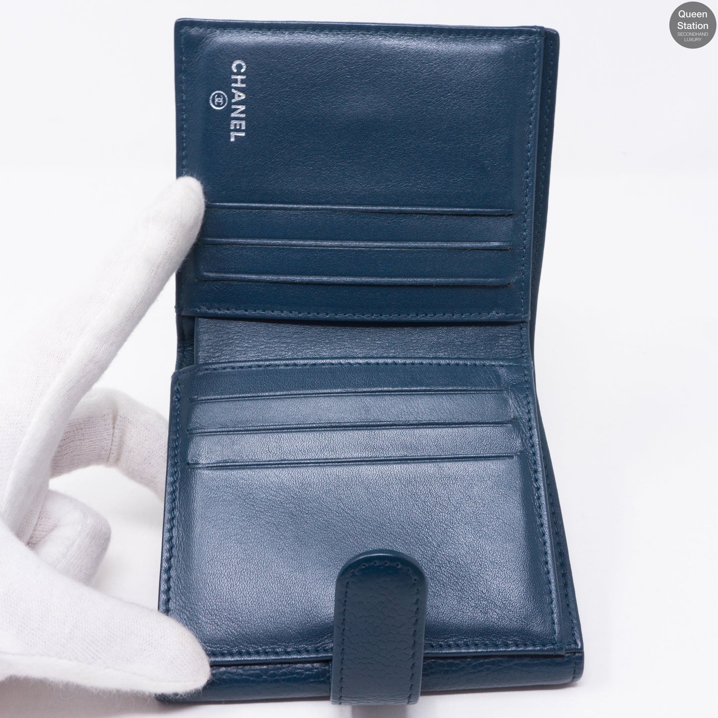 Bi-Fold CC Wallet Navy Caviarskin Leather