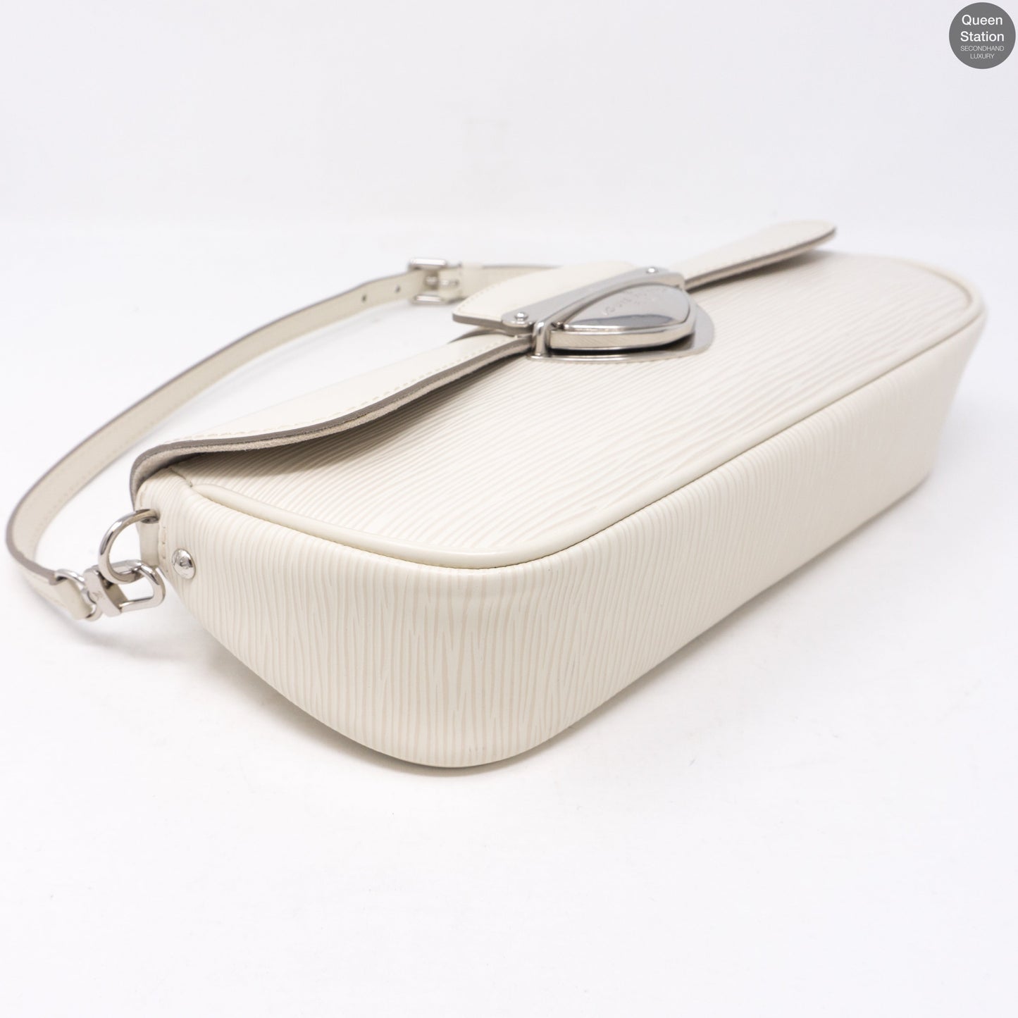 Louis-vuitton Montaigne Pochette White Epi