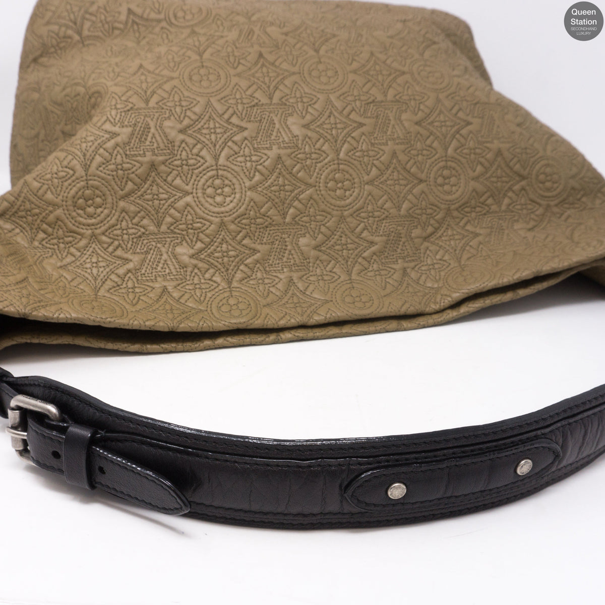 Louis-vuitton Antheia Hobo PM Khaki Quilted Leather