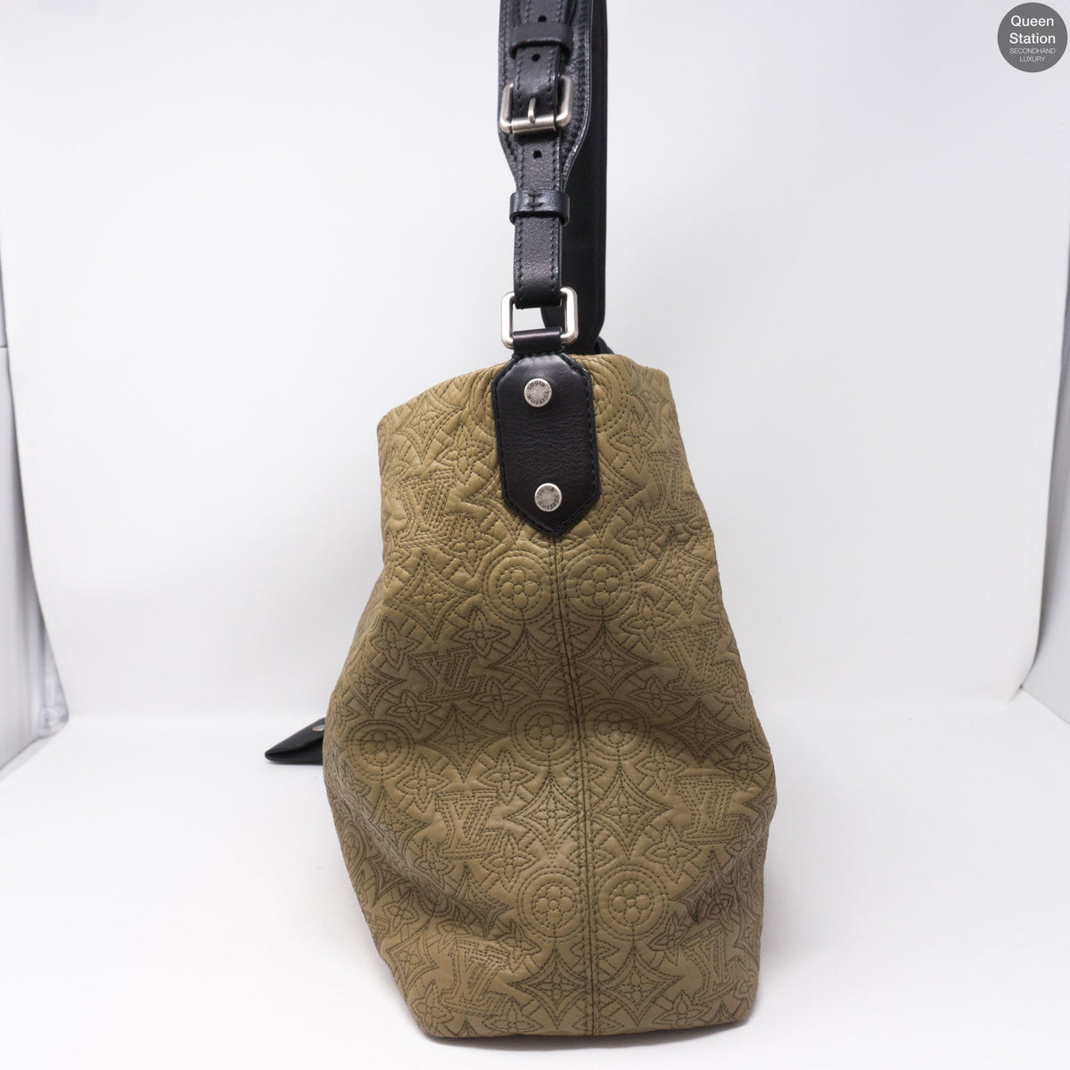 Louis-vuitton Antheia Hobo PM Khaki Quilted Leather