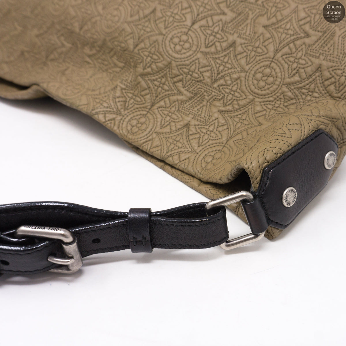 Louis-vuitton Antheia Hobo PM Khaki Quilted Leather