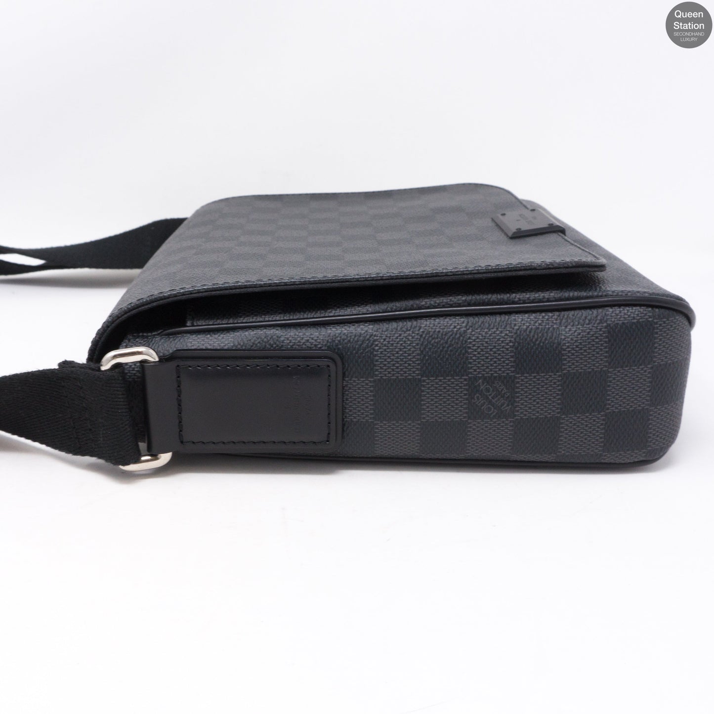 Louis-vuitton District PM Damier Graphite