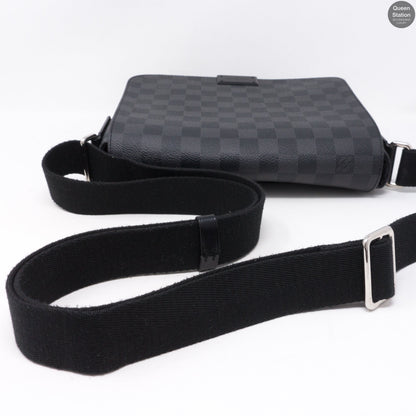 Louis-vuitton District PM Damier Graphite