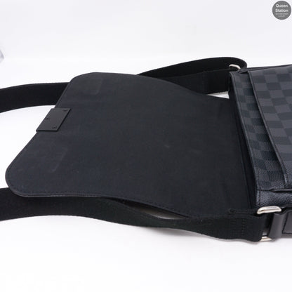 Louis-vuitton District PM Damier Graphite
